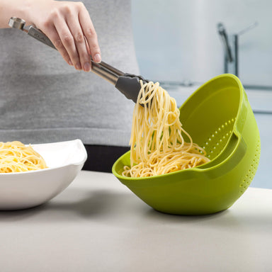 Drain & Serve Colander with pasta